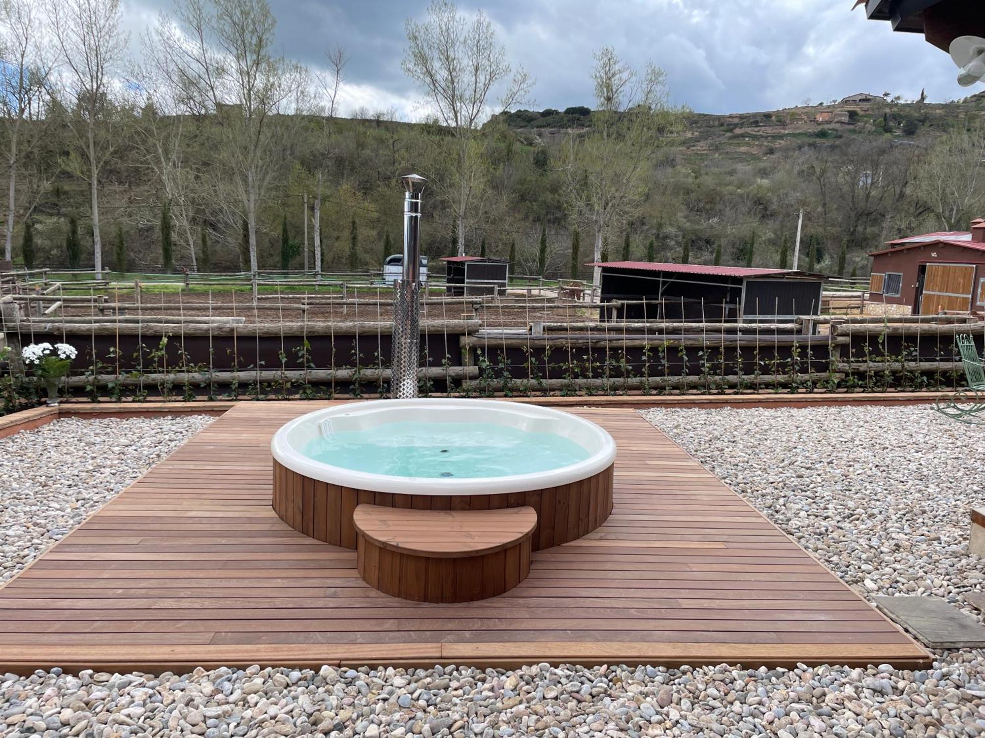 Apartment Touristic Ballonga Horses Solsona