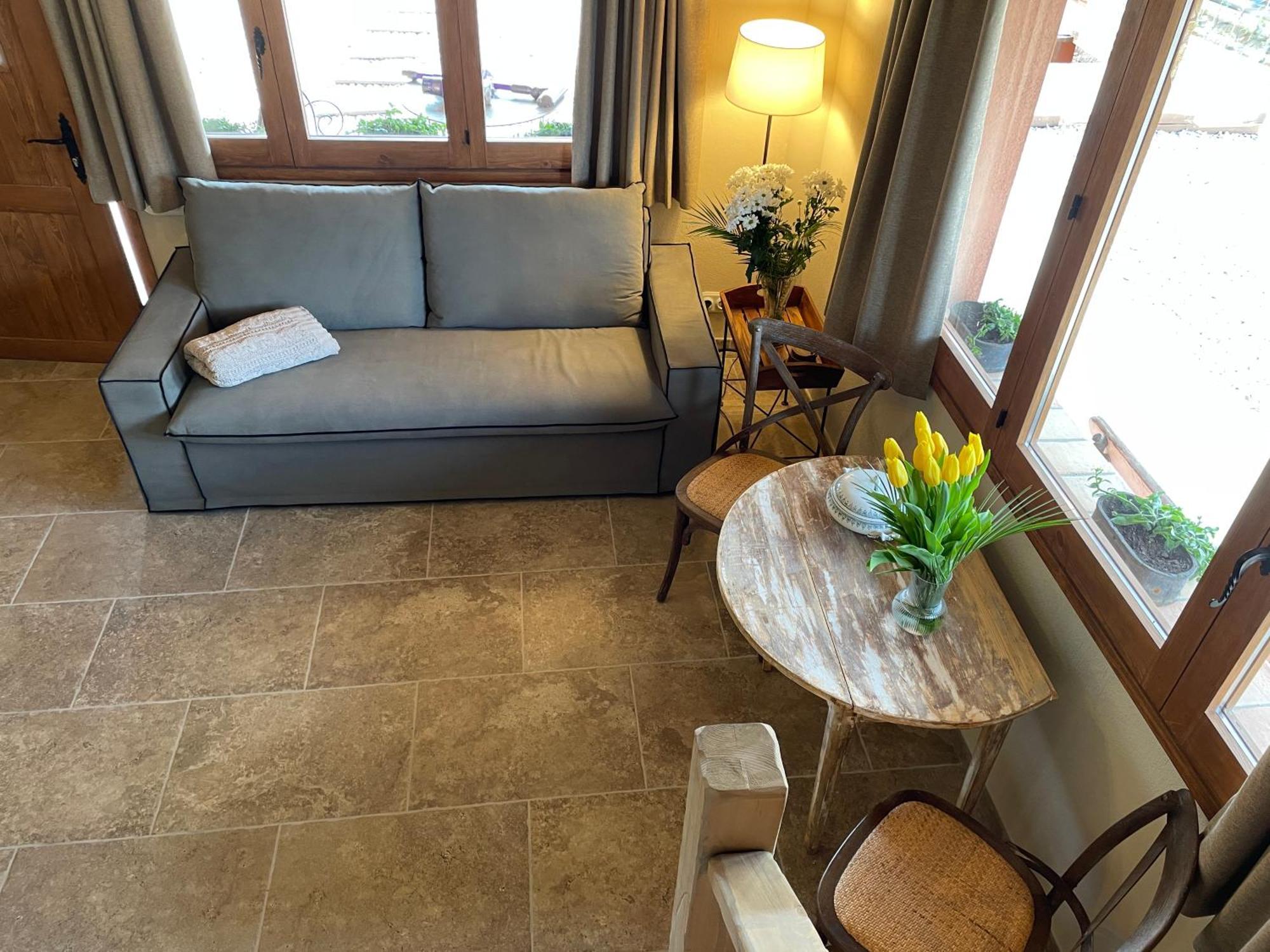Apartment Touristic Ballonga Horses Solsona